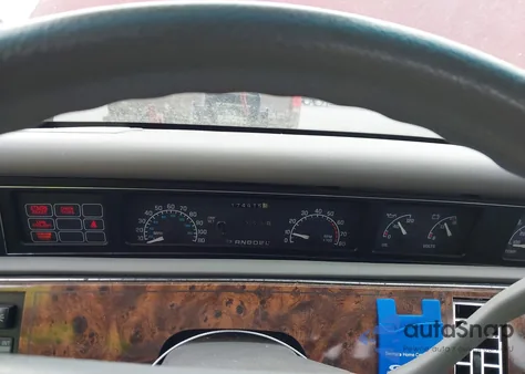 1992 Buick Regal Limited z USA, uszkodzony, nr VIN 2G4WD54L9N1485567